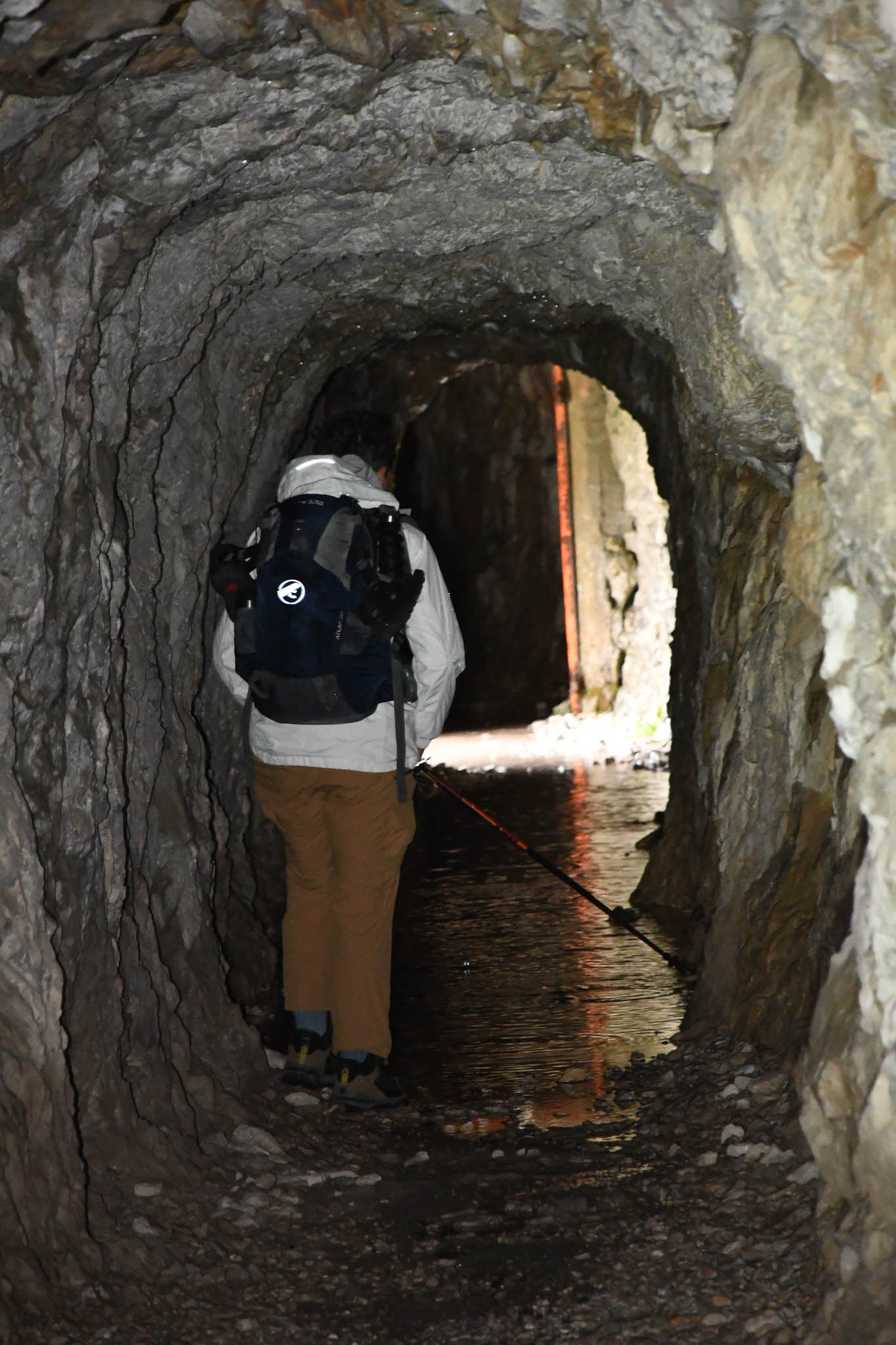 Born Tunnel midway portal approach